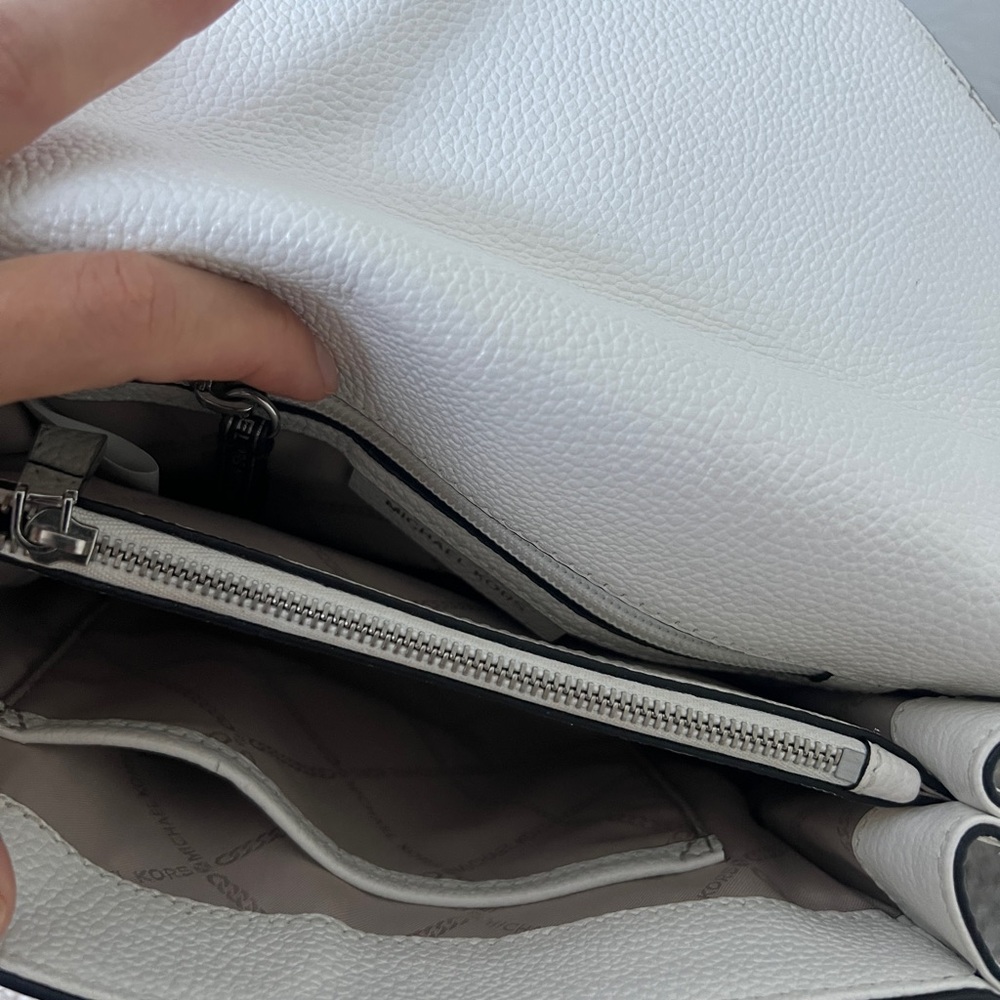 Michael Kors Black and White Crossbody Bag - Picture 6 of 6